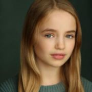 Nell Fisher As Holly Wheeler