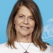 Linda Hamilton As Dr Kay